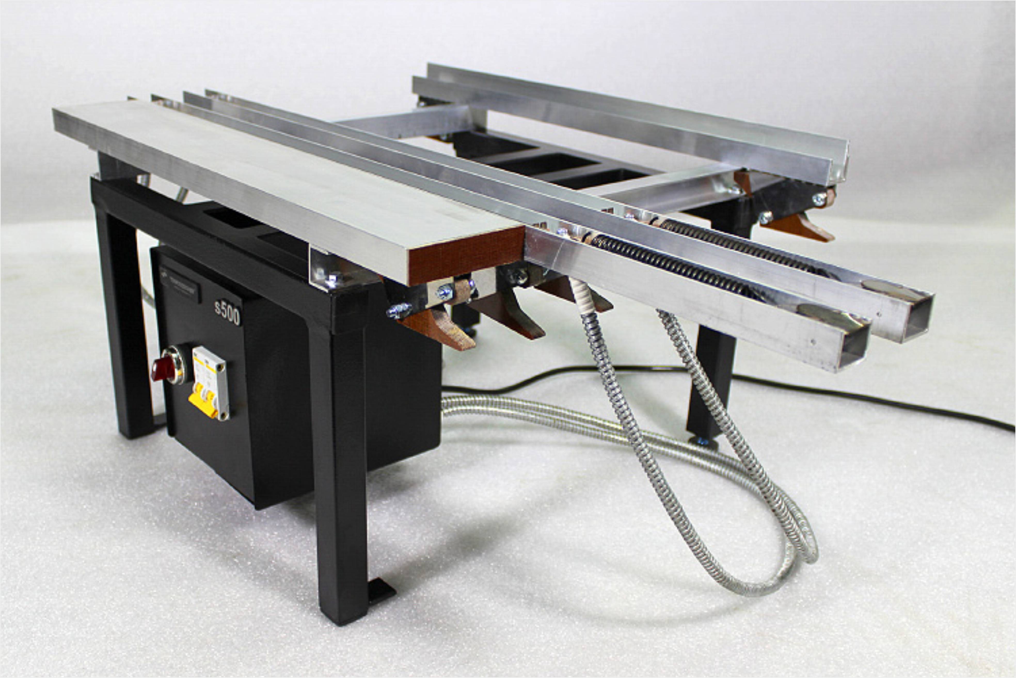 Купить станок в Москве для гибки пластика до 500мм с поддерживающим столом. 