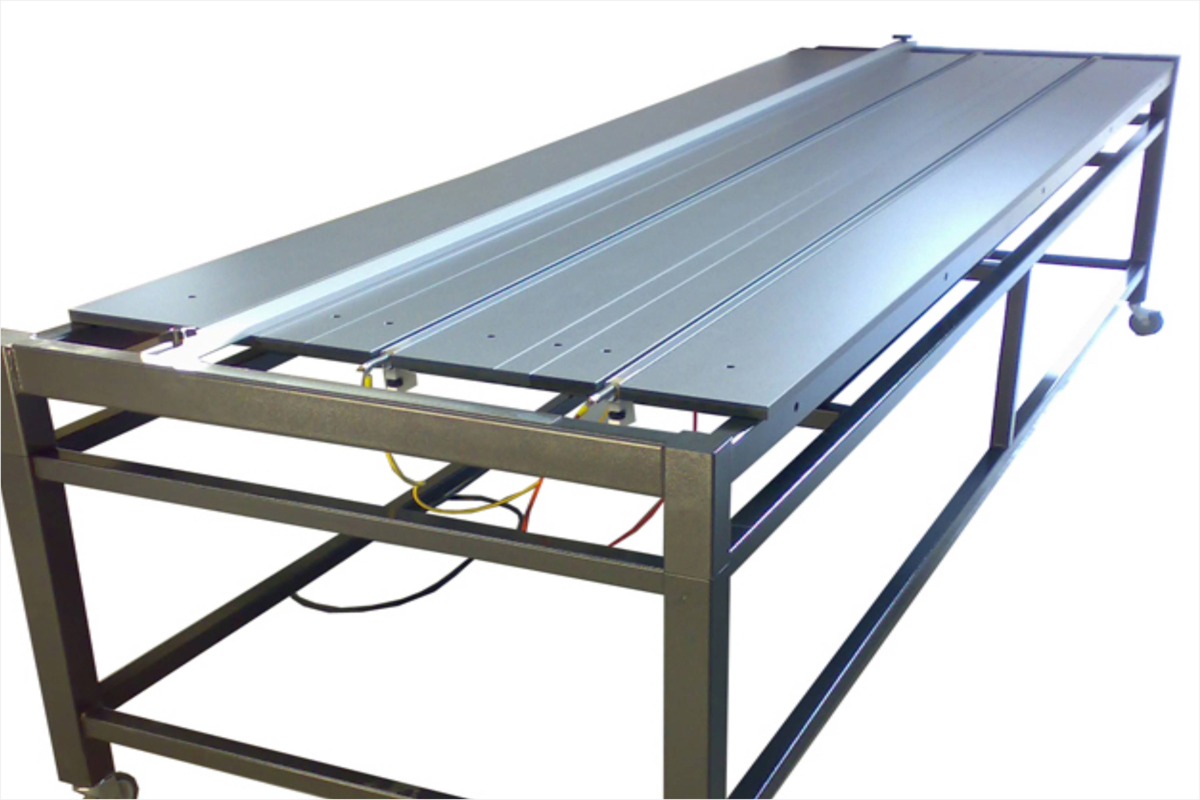 Купить линию по гибке пластика термическим способом в Москве.